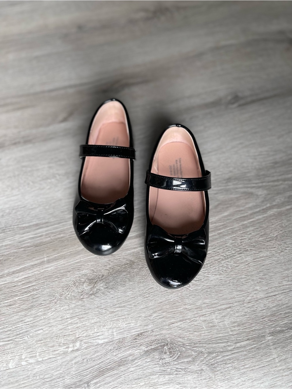 Girls Black Patent Mary Jane Shoes with Bow